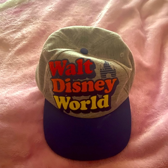 WDW Exclusive Hat NEW - Picture 1 of 5